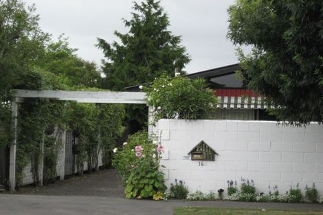 Photo of property in 168 Saint Johns Street, Bromley, Christchurch, 8062