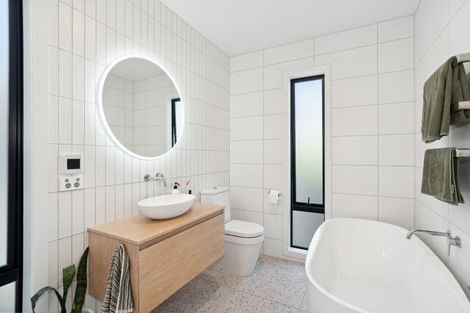 Photo of property in 9 Centre Crescent, Wanaka, 9305