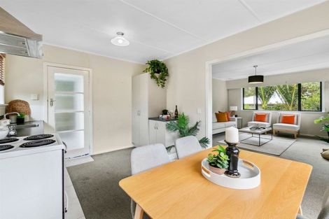 Photo of property in 117g Seaview Road, Westown, New Plymouth, 4310