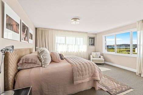 Photo of property in 26 Sandpiper Avenue, Point Wells, 0986