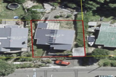 Photo of property in 16 Cave Road, Houghton Bay, Wellington, 6023