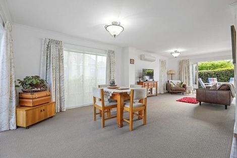 Photo of property in 49 Chateau Crescent, Rangatira Park, Taupo, 3330
