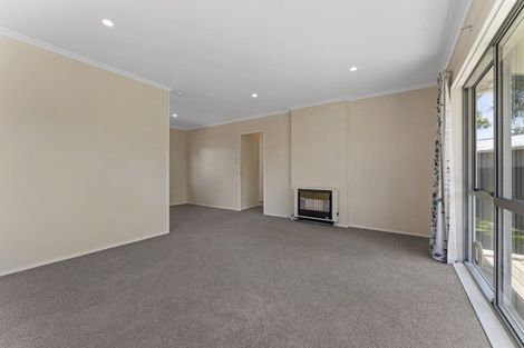 Photo of property in 5 Newton Place, Westbrook, Palmerston North, 4412