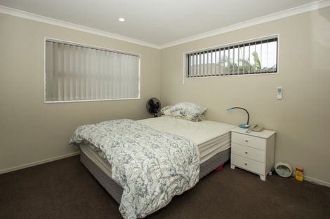 Photo of property in 43b Redoubt Road, Goodwood Heights, Auckland, 2105