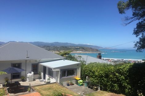 Photo of property in 41 Sutherland Road, Melrose, Wellington, 6023