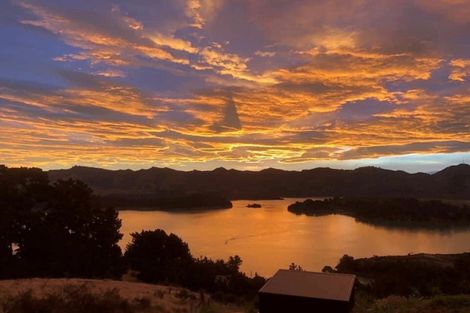 Photo of property in 18 Doris Faigan Lane, Charteris Bay, Lyttelton, 8971