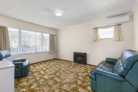 Photo of property in 55 Westminster Road, Wainuiomata, Lower Hutt, 5014