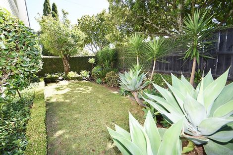 Photo of property in 28 Wairere Avenue, Mount Albert, Auckland, 1025