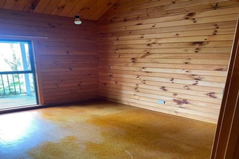 Photo of property in 17 Ivy Terrace, Moana, 7872