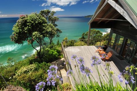 Photo of property in 64 Motuhoa Road, Tairua, 3508