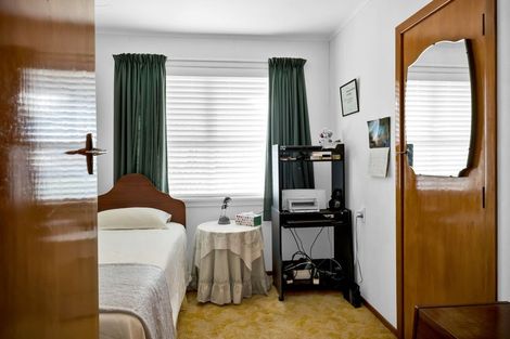 Photo of property in 7 Murray Avenue, Hawera, 4610