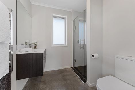 Photo of property in 2 Piharau Crescent, Hurdon, New Plymouth, 4310