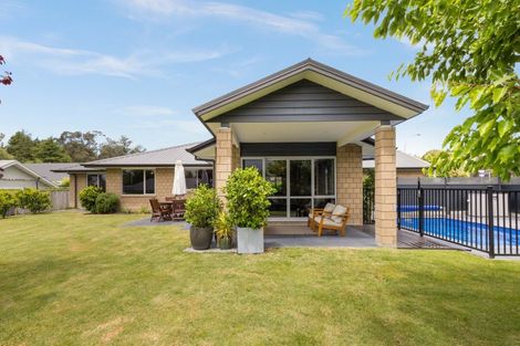 Photo of property in 17 Margaret Avenue, Havelock North, 4130
