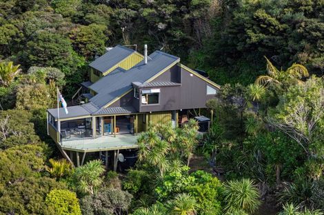 Photo of property in 19 Te Kahikatoa Peninsula Road, Kaeo, 0478