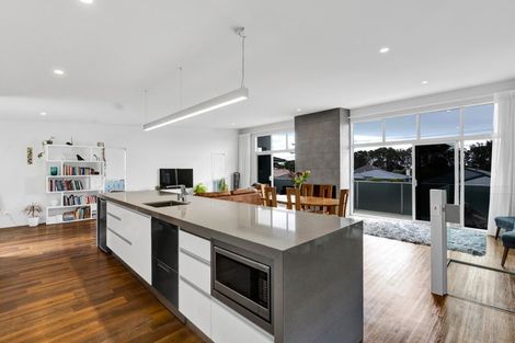 Photo of property in 73 Hine Street, New Plymouth, 4310