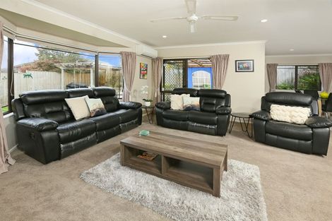 Photo of property in 30 Carnelian Court, Westgate, Auckland, 0614