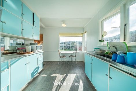 Photo of property in 24 Roberts Street, Wainuiomata, Lower Hutt, 5014