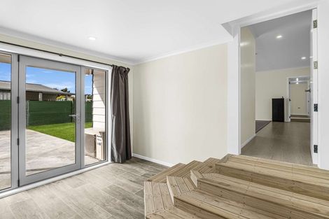 Photo of property in 8 Ormond Street, Woodville, 4920