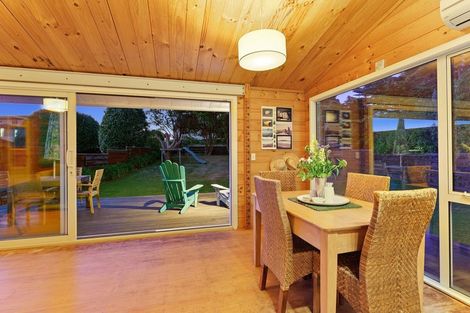 Photo of property in 116 Tutere Street, Waikanae Beach, Waikanae, 5036