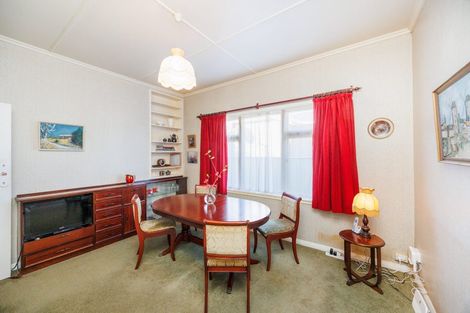 Photo of property in 18 Milverton Avenue, Hokowhitu, Palmerston North, 4410