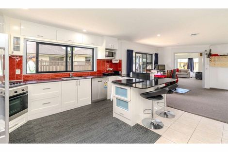 Photo of property in 21 Oakridge Drive, Kerikeri, 0230