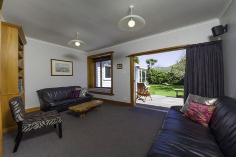 Photo of property in 6 Campbell Street, Sumner, Christchurch, 8081