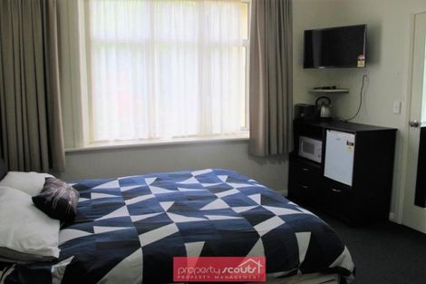 Photo of property in 3 Queen Street, Winton, 9720