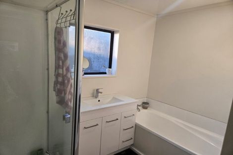 Photo of property in 1/130 Middlepark Road, Sockburn, Christchurch, 8042