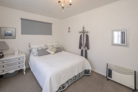 Photo of property in 30 Kent Street, Levin, 5510