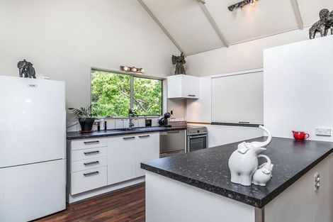 Photo of property in 5/40 Radiata Lane, Chatswood, Auckland, 0626