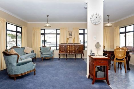 Photo of property in 10 Meeanee Quay, Westshore, Napier, 4110