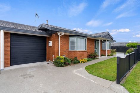 Photo of property in 6 Surrey Lane, Levin, 5510
