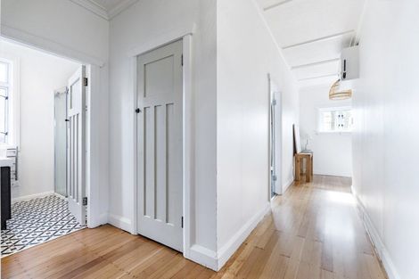 Photo of property in 100 Lemon Street, New Plymouth, 4312