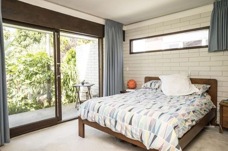 Photo of property in 28 Barlow Place, Chatswood, Auckland, 0626