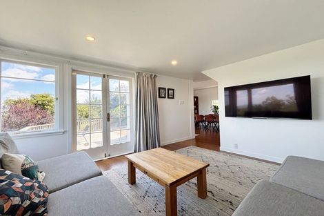 Photo of property in 108 Dyers Pass Road, Cashmere, Christchurch, 8022