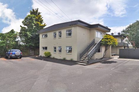 Photo of property in 5/17 May Street, Hamilton East, Hamilton, 3216