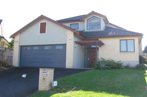 Photo of property in 11 Noel Williams Place, Windsor Park, Auckland, 0630