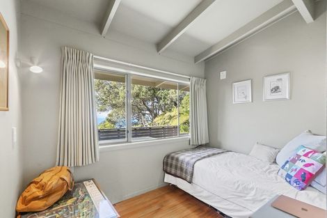 Photo of property in 203 Howard Road, Orere Point, 2585