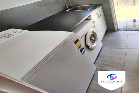 Photo of property in 18 Lipton Grove, Opaheke, Papakura, 2113