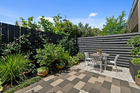 Photo of property in 2/93 Gribblehirst Road, Sandringham, Auckland, 1025