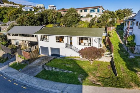 Photo of property in 96 Pope Street, Camborne, Porirua, 5026