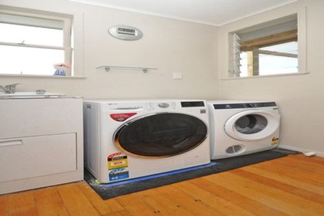 Photo of property in 19 Orchard Rise, Rosehill, Papakura, 2113