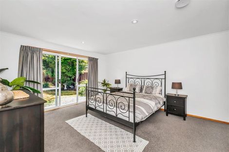 Photo of property in 10 Beauford Place, Parklands, Christchurch, 8083