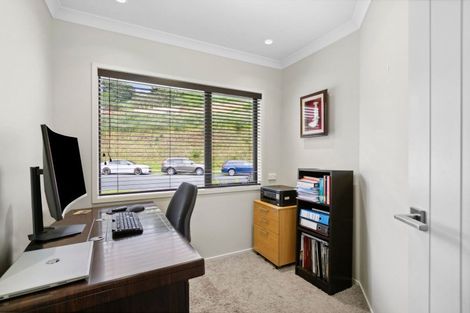 Photo of property in 11 Fernbrook Drive, Hurworth, New Plymouth, 4310