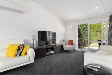 Photo of property in 18 Sutherland Road, Brookfield, Tauranga, 3110