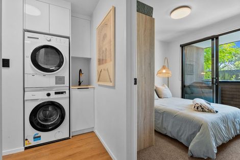 Photo of property in 2/93 Gribblehirst Road, Sandringham, Auckland, 1025