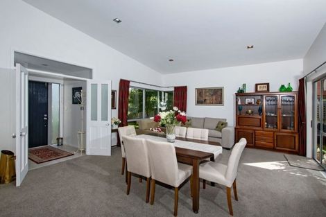 Photo of property in 4 Resolution Place, One Tree Point, 0118