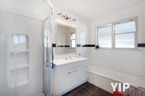 Photo of property in 22 Longcroft Terrace, Newlands, Wellington, 6037