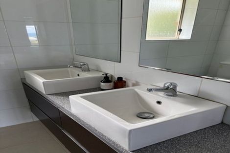 Photo of property in 15 Seaview Terrace, Kew, Dunedin, 9012