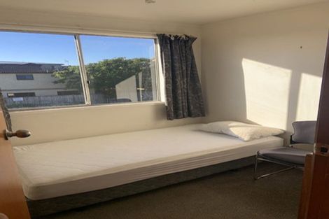 Photo of property in 6c Seaview Road, Milford, Auckland, 0620